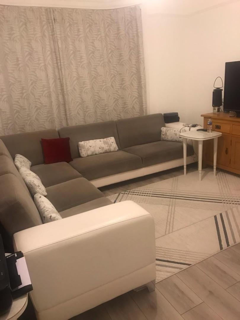3 BEDROOM FLAT, CAVERSHAM AVENUE IN N13 AREA